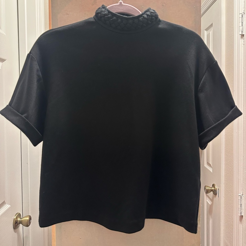 GUESS turtleneck top